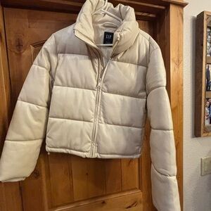 GAP Off-White Puffer Jacket